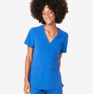FIGS Casma - three-pocket scrub top